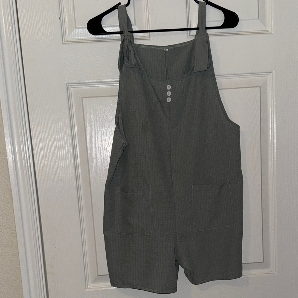 SHEIN Gray Button-Front Jumpsuit